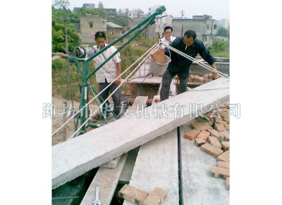 點擊查看詳細信息<br>標題：濰坊華友機械建筑小吊機 閱讀次數(shù)：5050